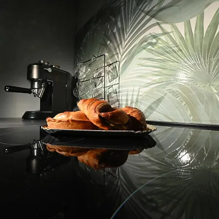 The Place 3* Cutrofiano