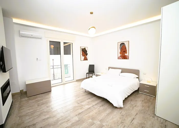 Konukevi The Place 3*